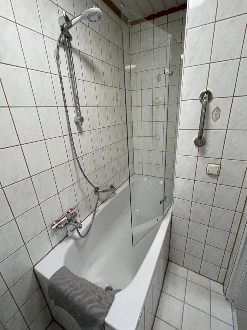 Schicke Ferien- Und Monteurswohnung 53 Qm Philippsburg Room photo